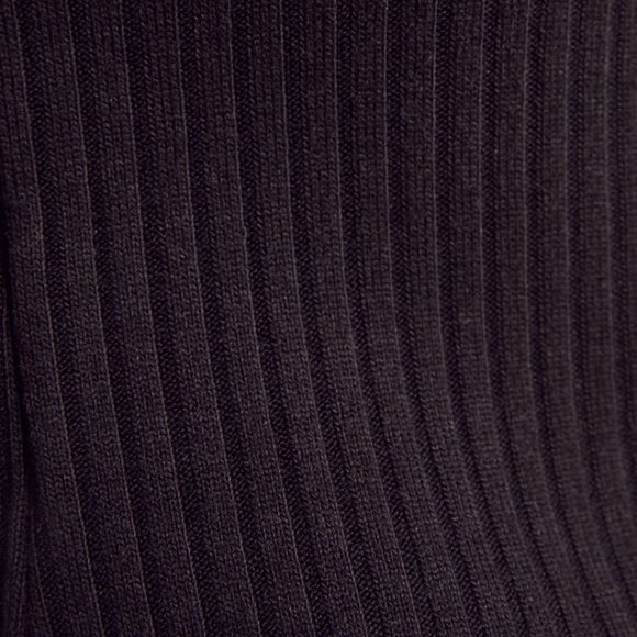 REFORMATION Gellar Knit Top in black - Picture 3 of 5